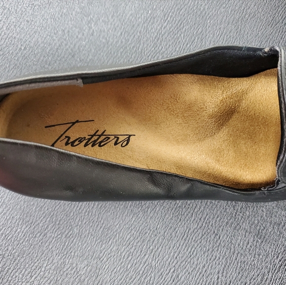 Trotters Women's Black Leather Loafers NWOT Sz 6.5 - Picture 5 of 11
